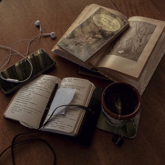 Meet your Posher, Allison - Picture 1 of 1